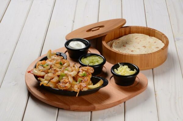 Lava Ahşap Altlıklı Döküm Demir Fajita Tavası 10x20 cm