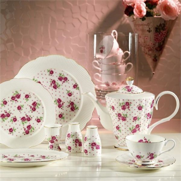 Kütahya Porselen Bone China 44 Parça 65101 Desen Kahvaltı Takımı Kütahya Porselen