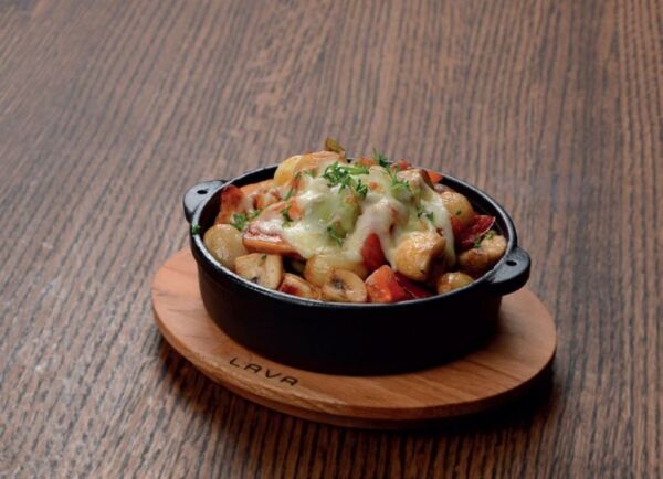 Lava Ahşap Altlıklı Döküm Demir Güveç Kabı Çap(Ø) 14 cm