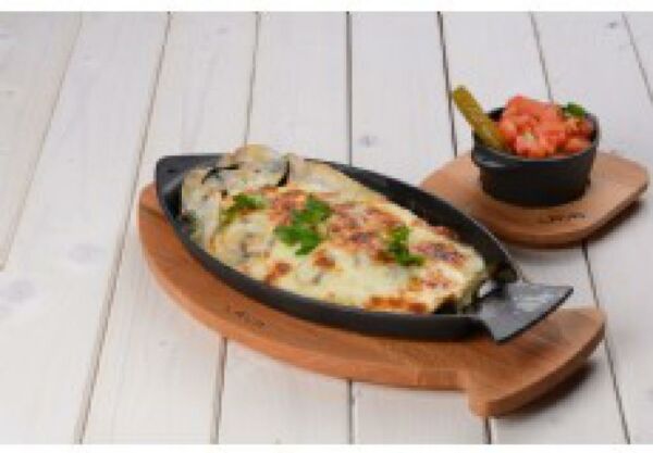 Lava Ahşap Altlıklı Döküm Demir Balık Tavası 15x24 cm