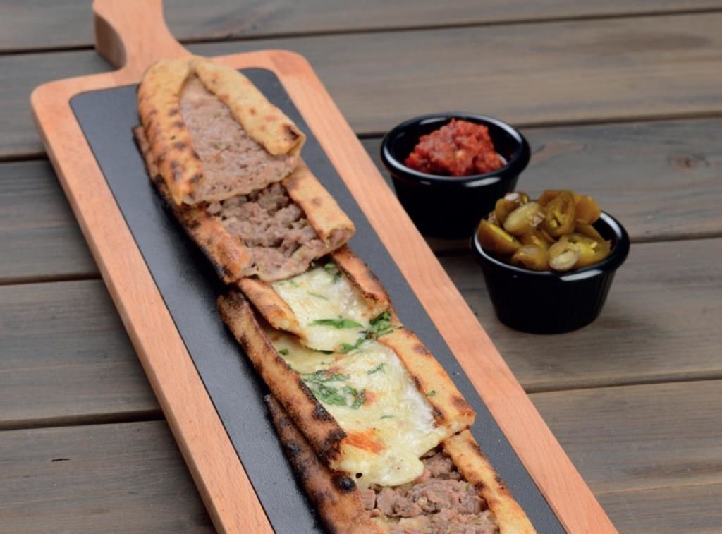 Lava Porselen Plakalı Ahşap Servis Küreği 60x15 cm