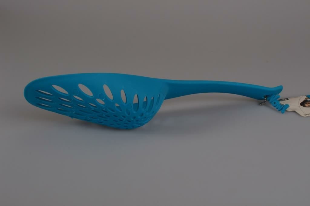 Saplı Süzgeç Mavi Renk 33 Cm