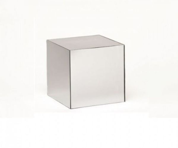 İkram Dünyası Küp Ayna 25*25